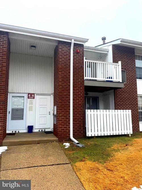 4h8-275 Green St, BEVERLY, NJ, 08010 | Card Image