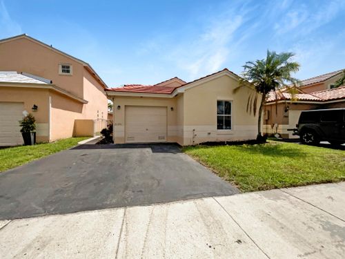 2175 Nw 184th Ter, Pembroke Pines, FL, 33029-3816 | Card Image