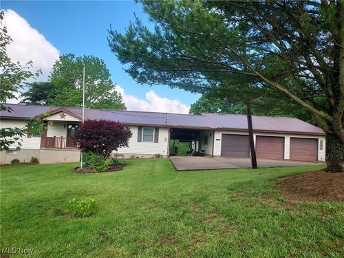 130 Maze Rd, Belpre, OH, 45714-9647 | Card Image