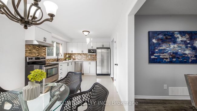 26 Carr Dr, House other with 5 bedrooms, 3 bathrooms and 4 parking in Ajax ON | Image 18