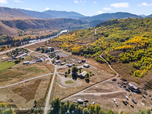 1500 Kdc Ln, Jackson, WY, 83001-8898 | Card Image