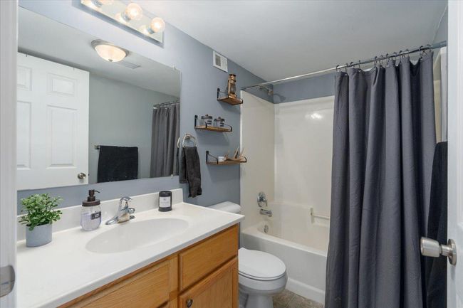 22-Bathroom.jpg | Image 18