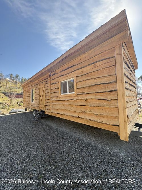 143 Barney Luck Trl, Ruidoso, NM, 88345-9258 | Card Image
