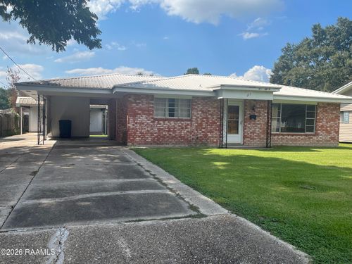 303 Victory Dr, New Iberia, LA, 70563-2740 | Card Image