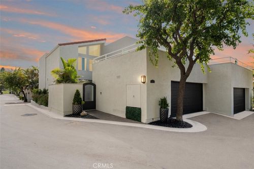 23 Canyon Crest Dr, Corona Del Mar, CA, 92625-1142 | Card Image