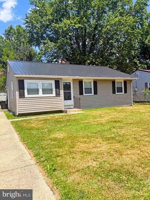 847 Lincoln St, DOVER, DE, 19904-3427 | Card Image