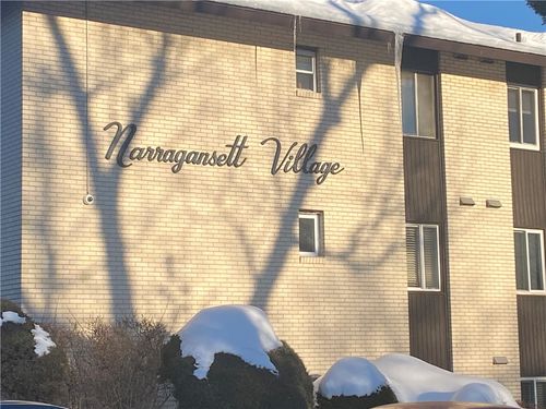 apt-nb1-400 Narragansett Pkwy, Warwick, RI, 02888-4543 | Card Image