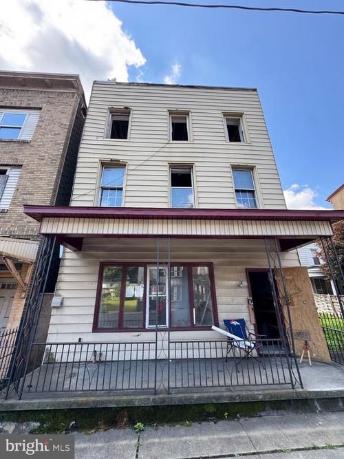 426 Centre St, ASHLAND, PA, 17921-1313 | Card Image