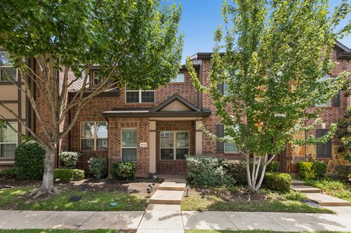 8624 Iron Horse Dr, Irving, TX, 75063-3922 | Card Image