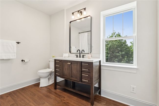 Full Bath | Image 28