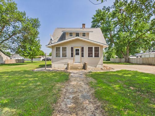220 Western Ave N, Brooten, MN, 56316-4666 | Card Image