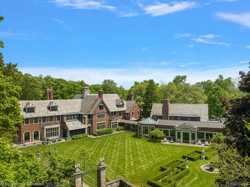 1771 Balmoral Dr, Detroit, MI, 48203-1440 | Card Image