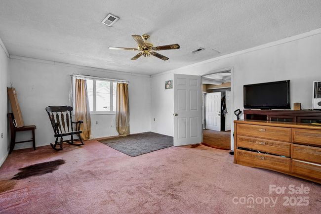 3265 W Innes St, House other with 4 bedrooms, 3 bathrooms and null parking in Salisbury NC | Image 13