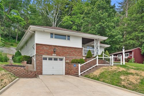 604 Clawson Ave, Youngwood, PA, 15697-1534 | Card Image