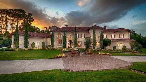 107 Sunset Dr, Friendswood, TX, 77546-4423 | Card Image