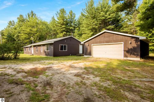 1179 Dexter Rd Ne, Kalkaska, MI, 49646-7806 | Card Image