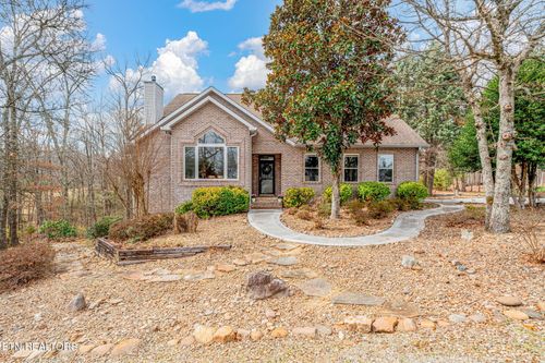 213 Coyatee Dr, Loudon, TN, 37774-2133 | Card Image