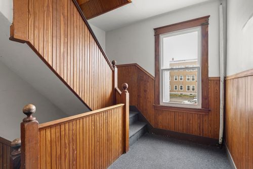 89 Walnut Street, Lewiston, ME, 04240 | Card Image