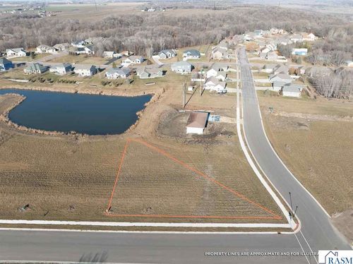 10 N Pointe Ct, North Mankato, MN, 56003-7511 | Card Image