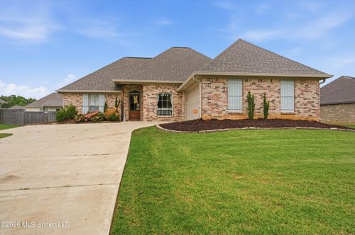 710 Parkdale Pl, Brandon, MS, 39042-6609 | Card Image