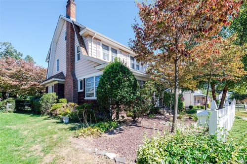 480 Windsor Pl, Oceanside, NY, 11572-1146 | Card Image