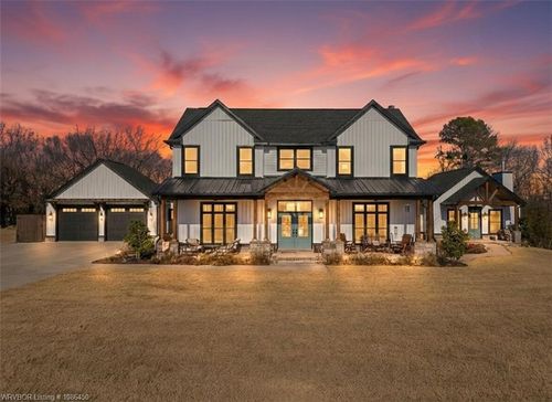 8128 Belmont Dr, Alma, AR, 72921-8211 | Card Image