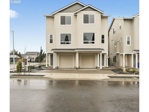 4690 Se 2nd St, Gresham, OR, 97080-2024 | Card Image