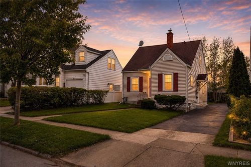 380 Springville Ave, Amherst, NY, 14226-2858 | Card Image