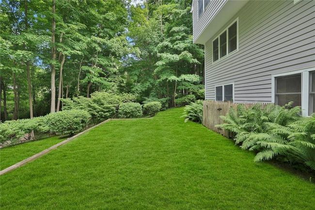 The most private yard in all of Random Farms | Image 30