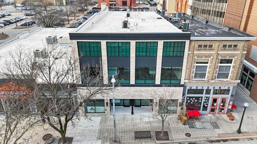 205 N Neil St, Champaign, IL, 61820-4012 | Card Image