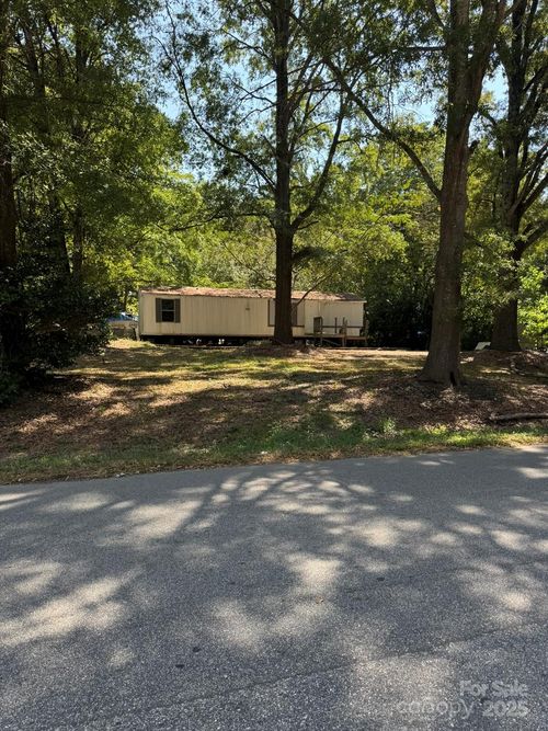 5121 Morningwood Dr, Matthews, NC, 28105-5842 | Card Image