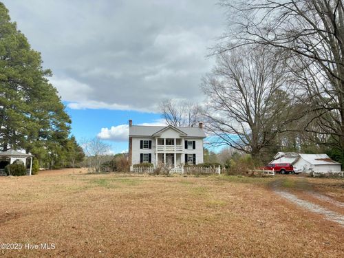 207 N Linden St, Woodland, NC, 27897-9808 | Card Image