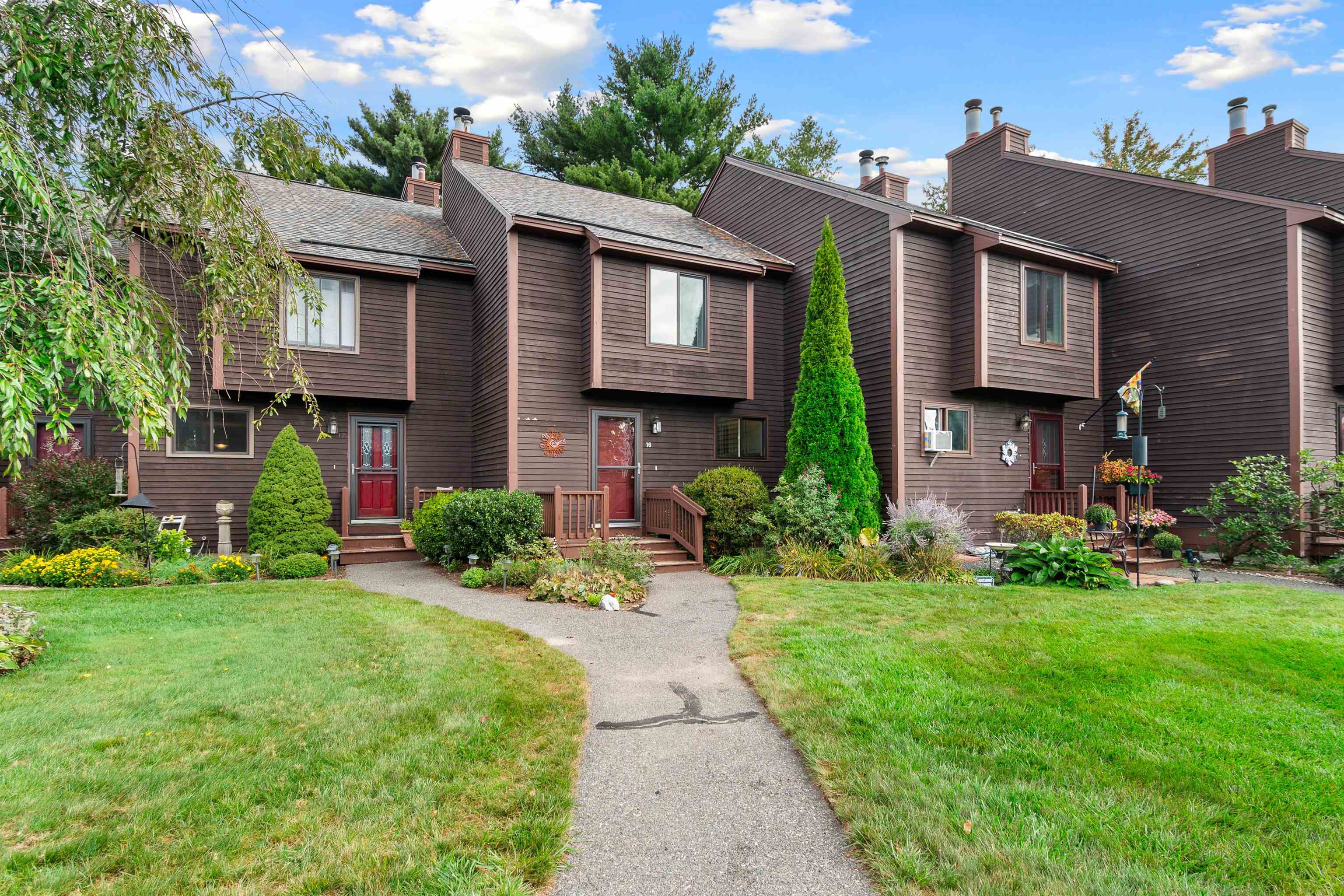 Thornhill Rd, Stratham, NH 03885