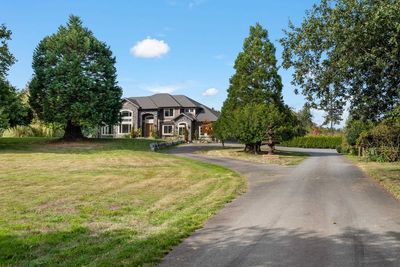 7025 272 St, House other with 8 bedrooms, 5 bathrooms and 10 parking in Langley BC | Image 2