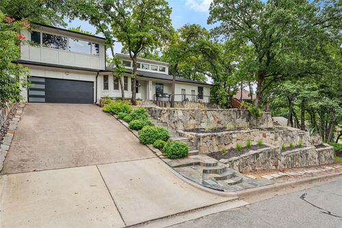 2822 Harvest Hill Dr, Grapevine, TX, 76051-6005 | Card Image