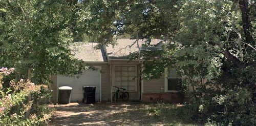 708 Inlow Blvd, College Station, TX, 77840-1421 | Card Image