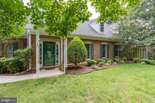 9403 Dalmahoy Ln, FREDERICKSBURG, VA, 22408-9598 | Card Image