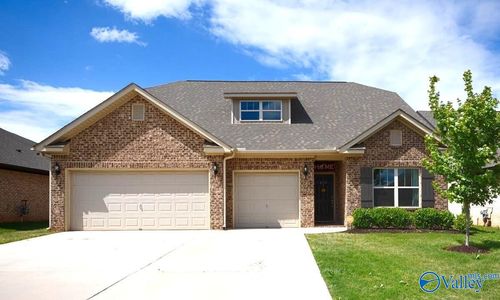 137 Sublett Dr, Hazel Green, AL, 35750-4504 | Card Image