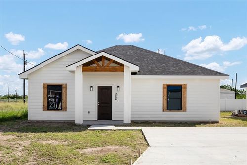 2747 Naples St, Weslaco, TX, 78596-0145 | Card Image