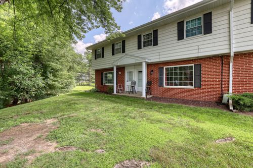 18570 Kamala Ct, Brookfield, WI, 53045-7429 | Card Image