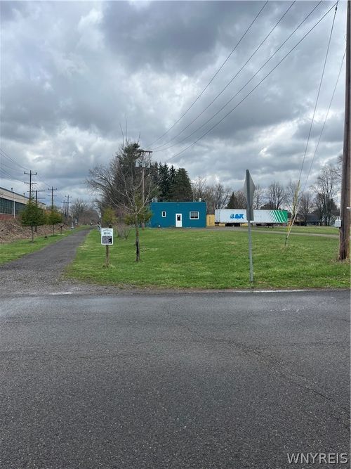 303 Franklin St, Springville, NY, 14141-1129 | Card Image