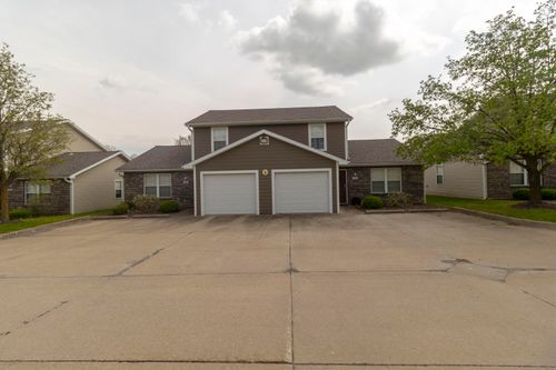 3308 St Charles Rd, COLUMBIA, MO, 65201 | Card Image