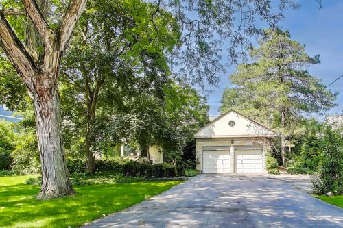 1295 Sunview Ln, Winnetka, IL, 60093-1622 | Card Image