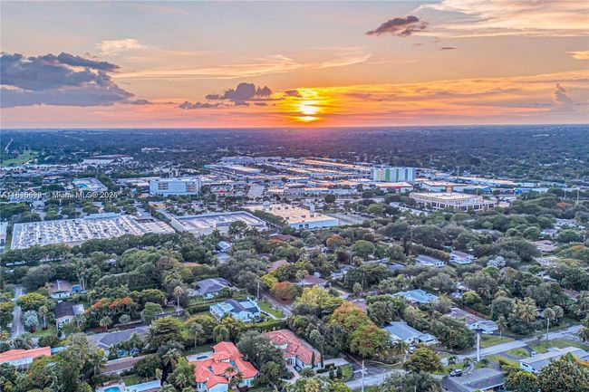13400 Sw 83 Rd Ave, House other with 4 bedrooms, 6 bathrooms and null parking in Pinecrest FL | Image 46