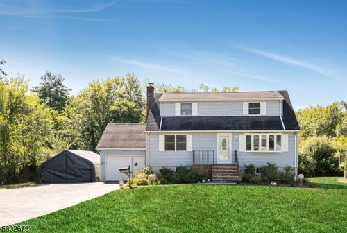 54 Peach Tree Ave, East Hanover, NJ, 07936-1560 | Card Image