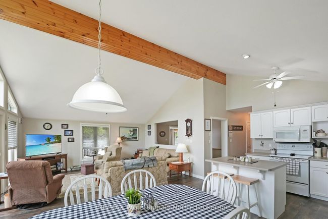 1093 Comak Cres, House other with 3 bedrooms, 2 bathrooms and 4 parking in Algonquin Highlands ON | Image 17