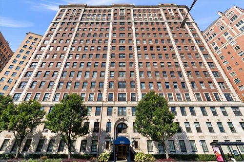 apt-6e-3750 N Lake Shore Dr, Chicago, IL, 60613-4231 | Card Image