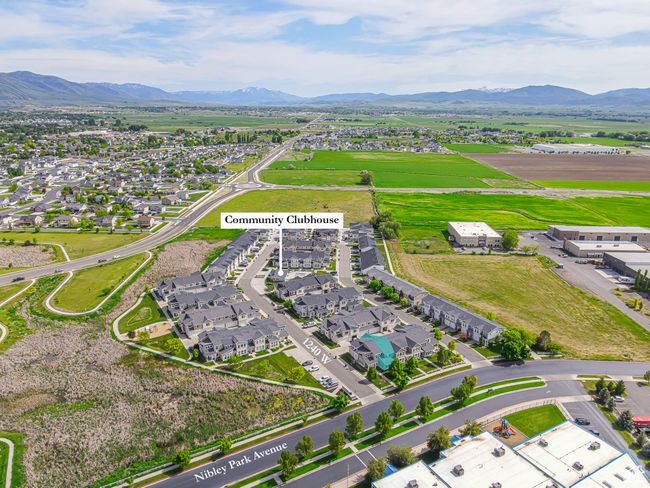 Aerial view of residential area featuring mountains | Image 29