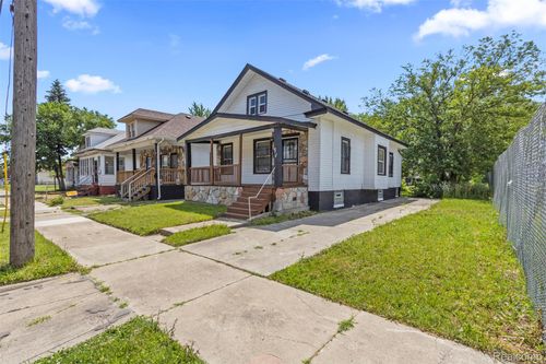 7413 Elmhurst St, Detroit, MI, 48204-1202 | Card Image
