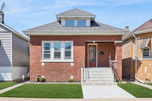 4824 S Tripp Ave, Chicago, IL, 60632-4423 | Card Image